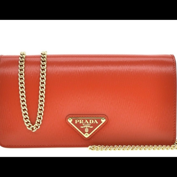 Prada Crossbody Chain Wallet Red Leather New. - Picture 2 of 7